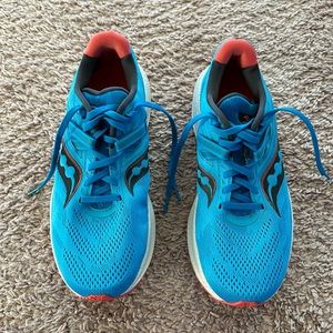 Women’s Saucony Triumph 20 Shoes